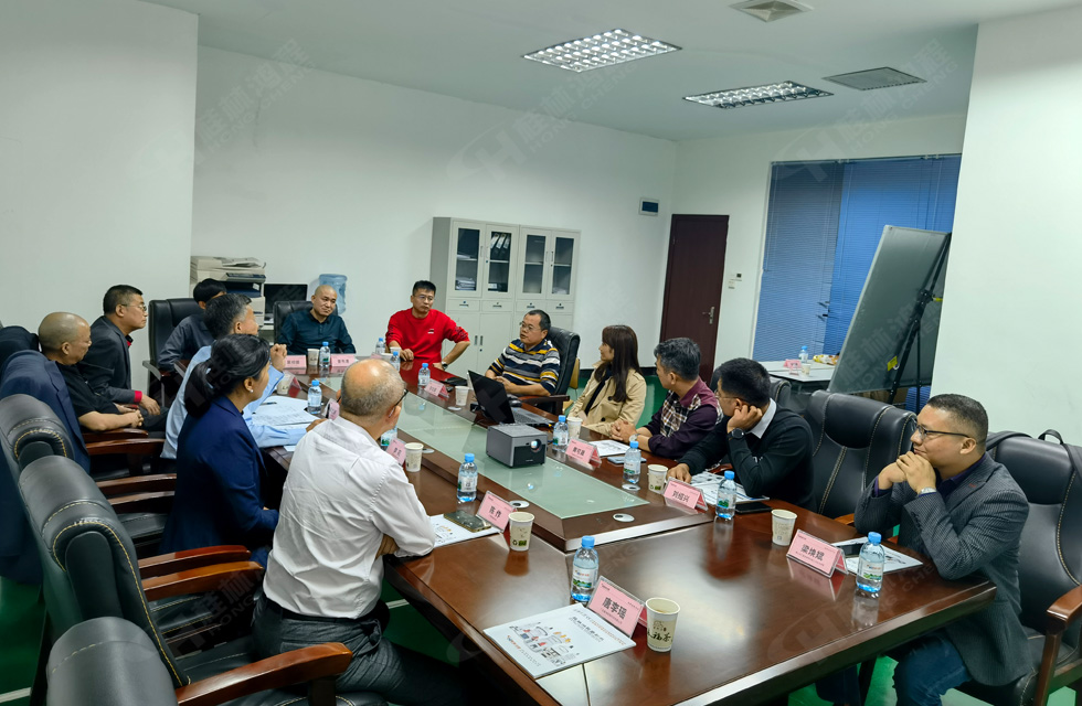 廣西塑料行業(yè)協(xié)會一行蒞臨桂林鴻程參觀指導(dǎo)！